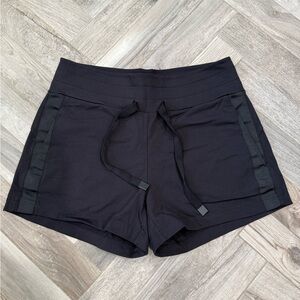 Athleta Black Women's Shorts